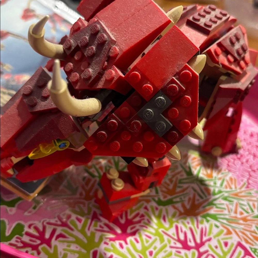 LEGO Creator -# 4892-1 and #4892-2 (retired piece .)